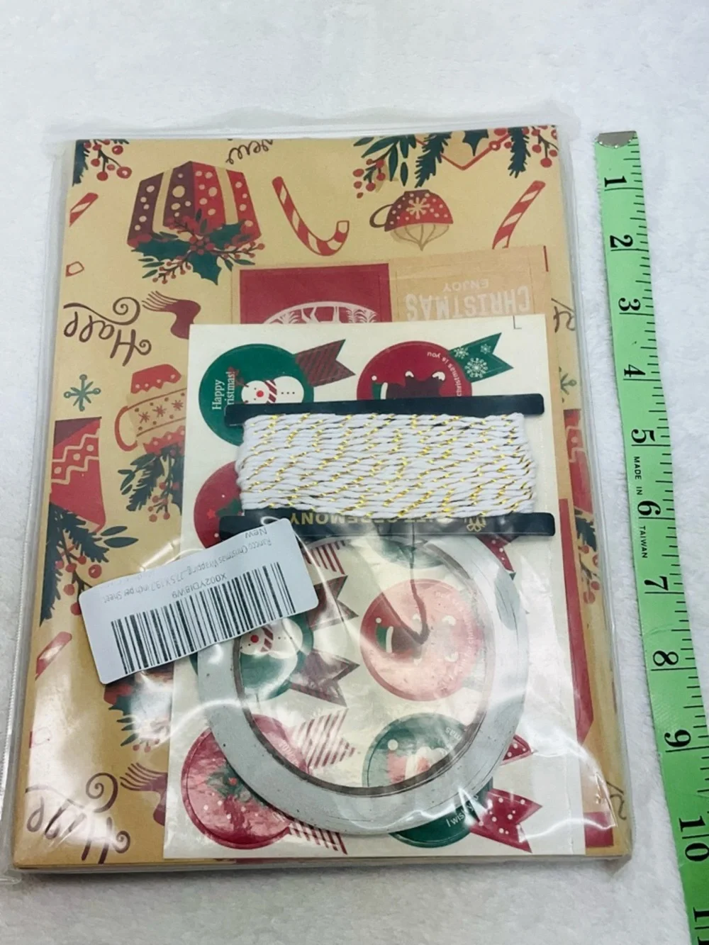 🌼4/$10🌼 NIP Vintage Inspired Christmas Holiday Gift Wrap Kit